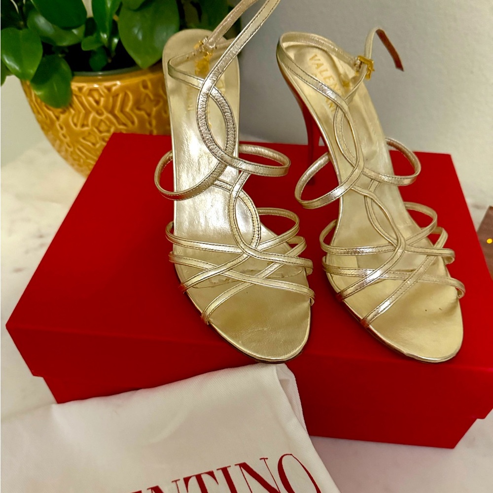 ❌SOLD❌ Valentino Garavani Gold Strappy Heels